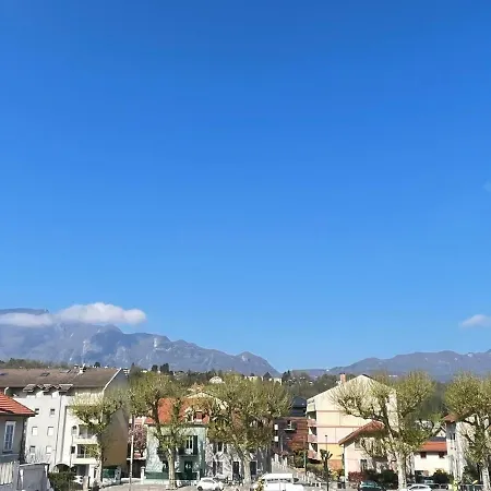 Studio Spacieux Avec Balcon Ouest, Proche Thermes Et Lac! - Fr-1-555-92 Apartment *